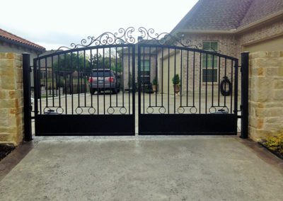 Custom Drive Gate Contractor