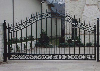 Custom Drive Gate Contractor