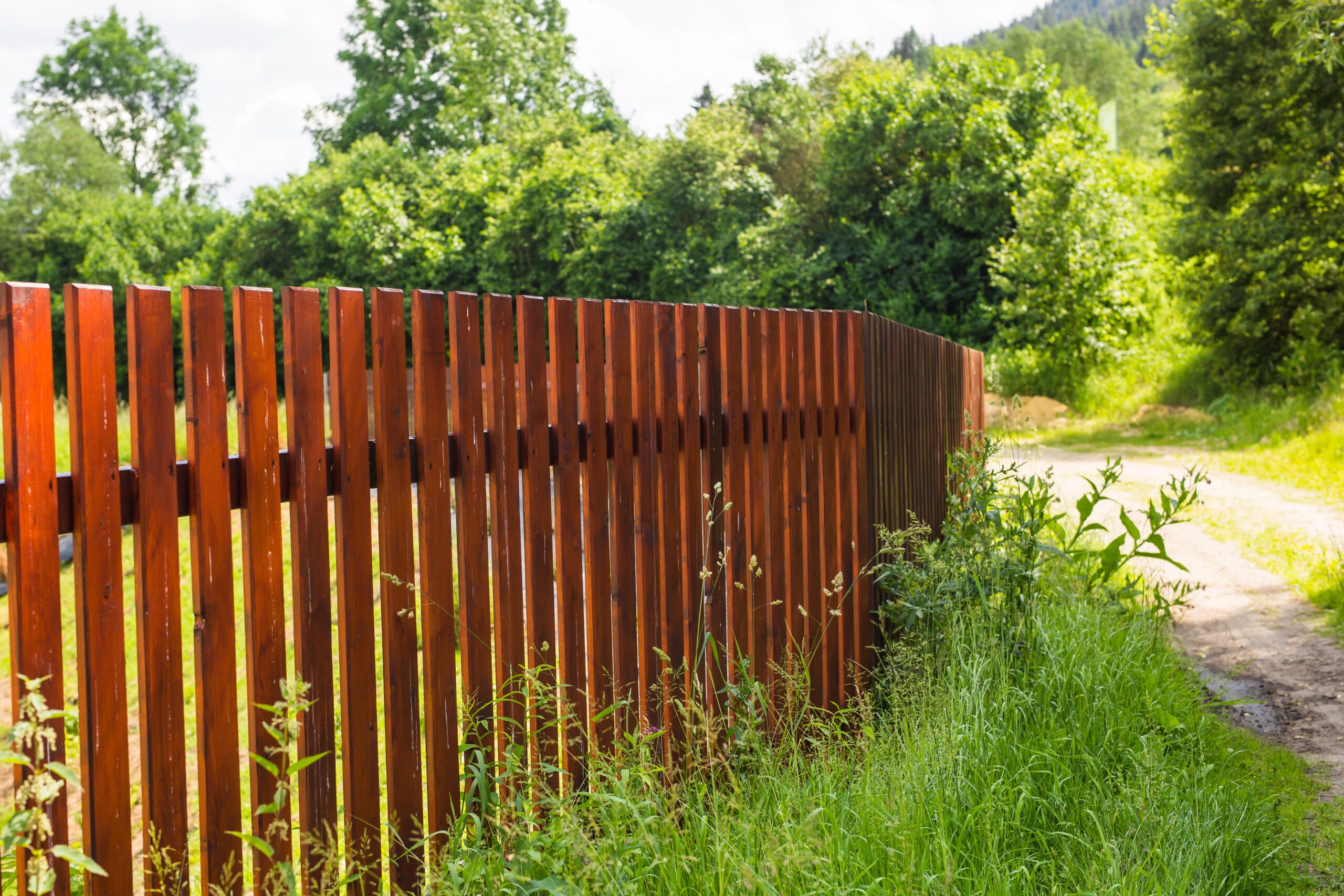 The Perfect Wood Fence Installer: 5 tips from Spring Creek