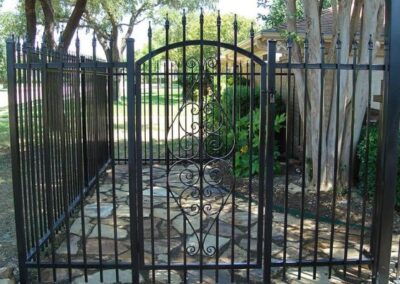 Elegant Iron Fence by Spring Creek Fence & Gate - Expert Craftsmanship
