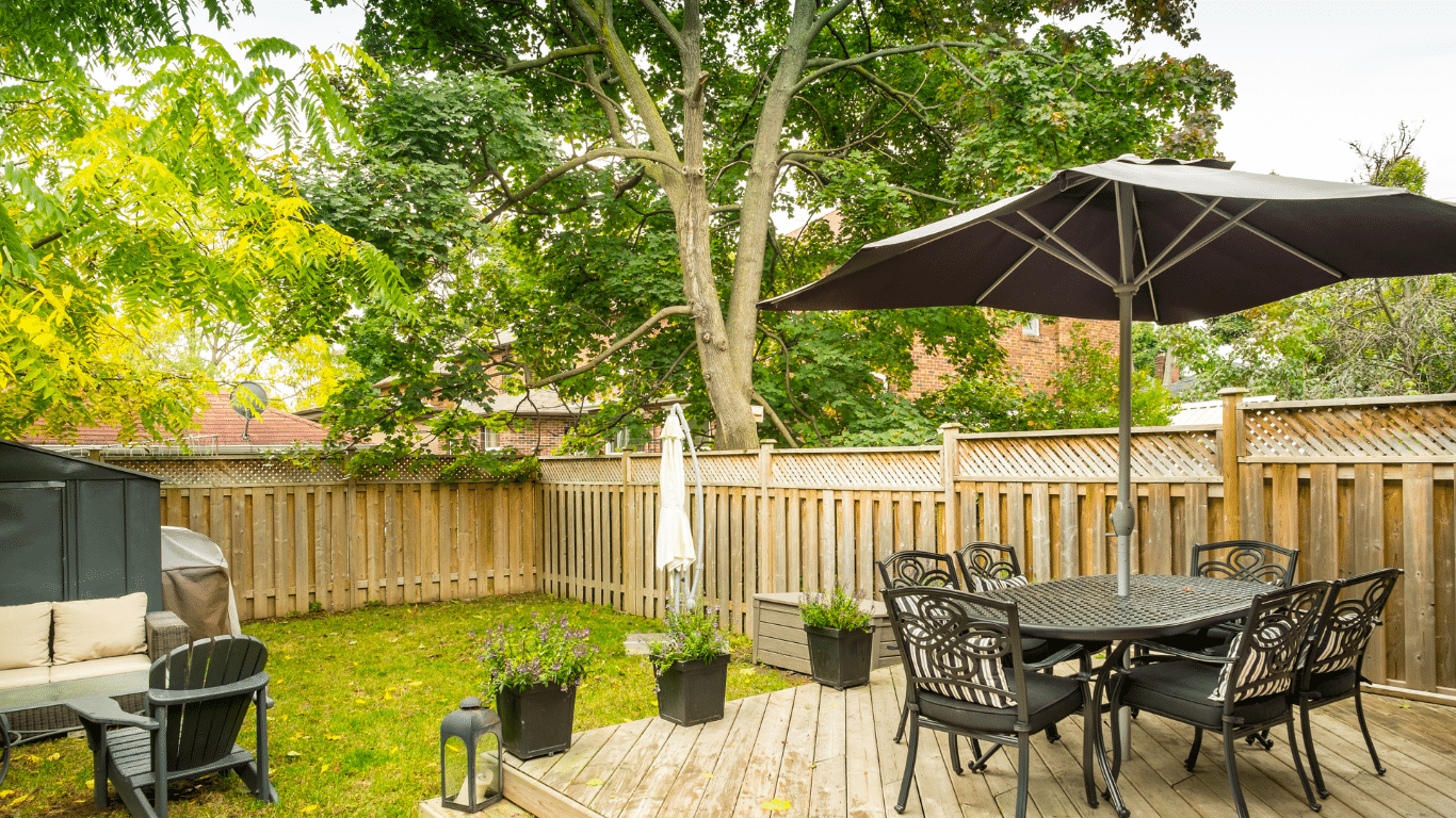 Untitled design 2023 09 08T131522.325 cedar privacy fence Dallas Texas