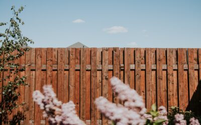 DIY vs. Hiring a Professional: Pros and Cons of A Texas Fence Fixer with Spring Creek Fence