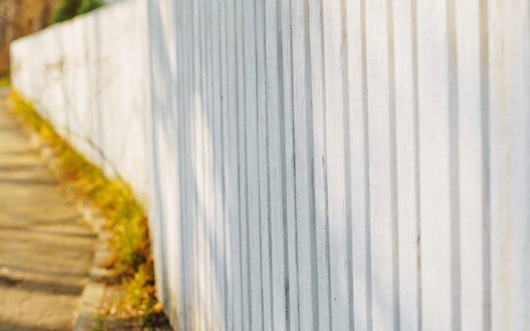 White Cedar vs Red Cedar Fence: Discover the Surprising Winner for Durability with Spring Creek Fence & Gate